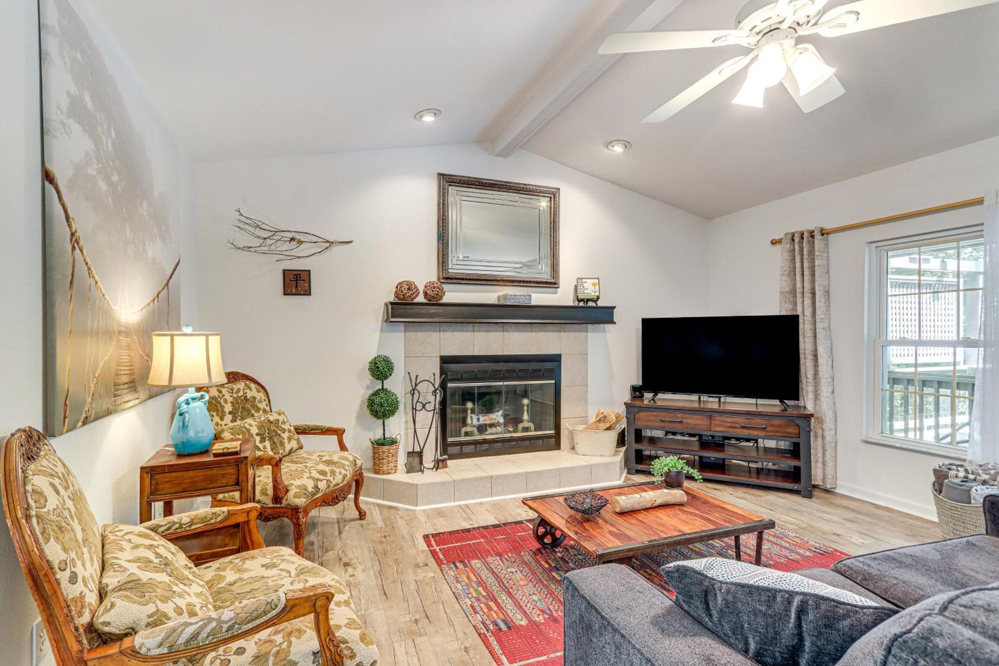 Pet-Friendly Home With Hot Tub In Blue Ridge! Εξωτερικό φωτογραφία