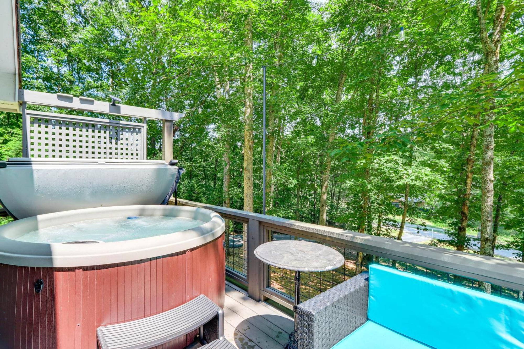 Pet-Friendly Home With Hot Tub In Blue Ridge! Εξωτερικό φωτογραφία